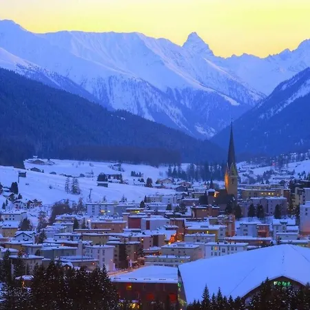 - Fantastisch Bergpanorama Holiday home Davos